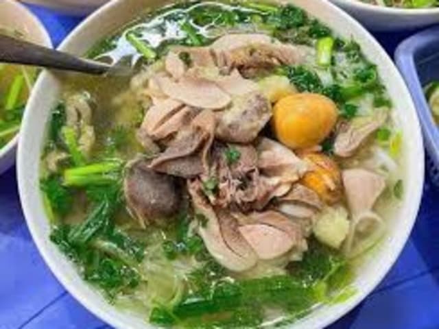 Phở gà Hà Nội