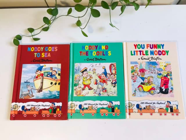 Bộ ba câu chuyện kinh điển của Enid Blyton.