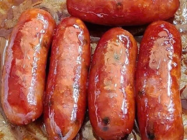 Lạp xưởng ngon sạch nhiều nạc ít mỡ